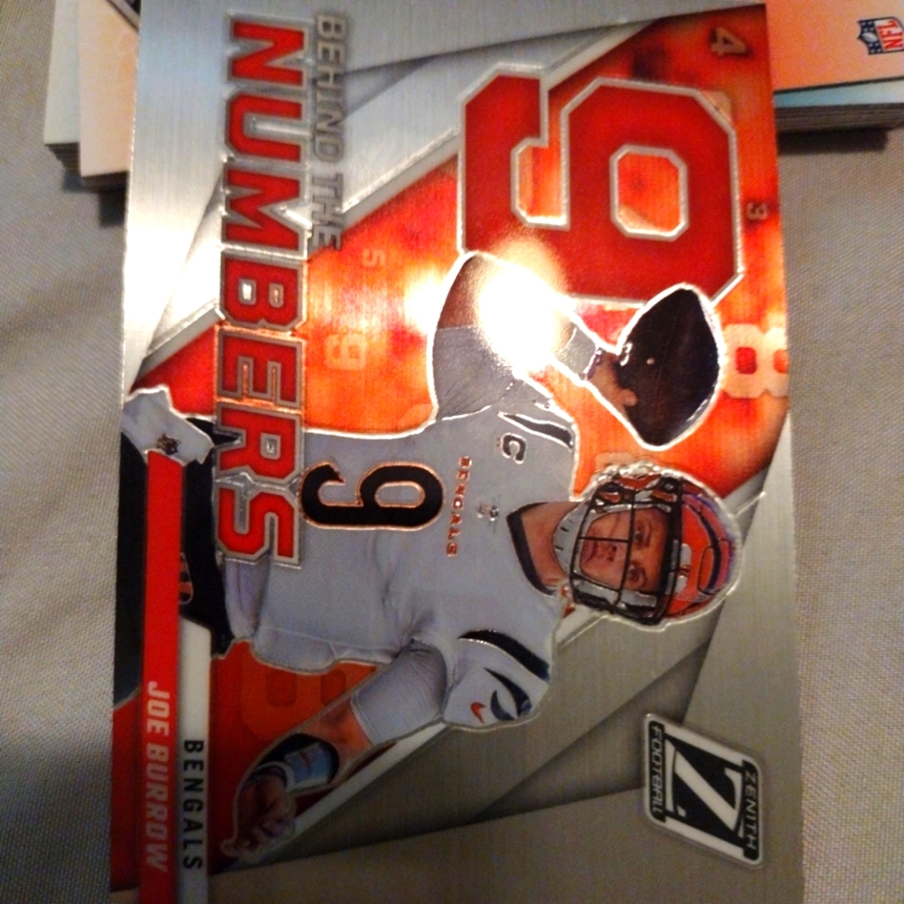 Joe burrow behind the numbers silver prizm